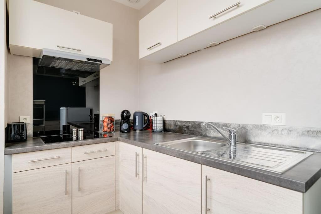 Superbe Appartement A Une Minute A Pied De La Gare Épinal Екстериор снимка
