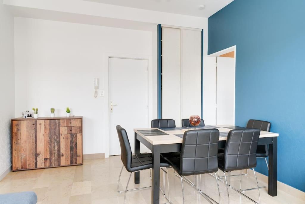 Superbe Appartement A Une Minute A Pied De La Gare Épinal Екстериор снимка